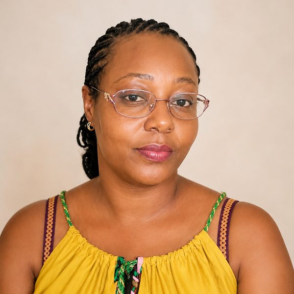 Mme Nicole Mbella — Directrice Administrative CEIMIPRO